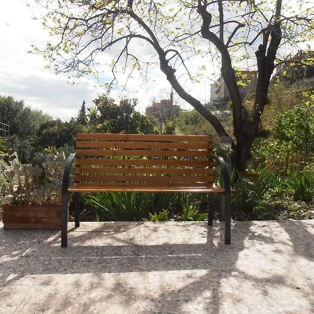 Semesterbostad Casa Fortuna Imperia